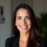 Isabela Ferreira, Studio Manager